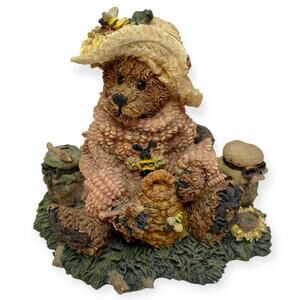 Boyds Bears Honey Bear resin figurine by The Bearstone Collection collectible